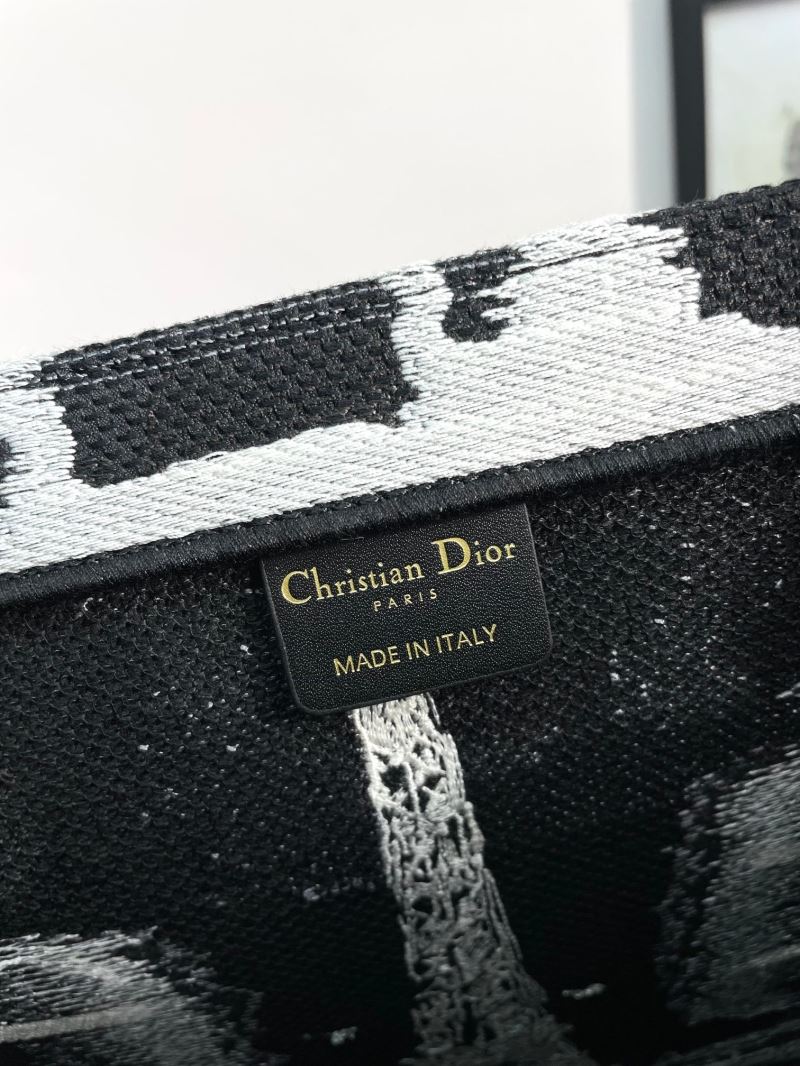 Christian Dior Shopping Bags